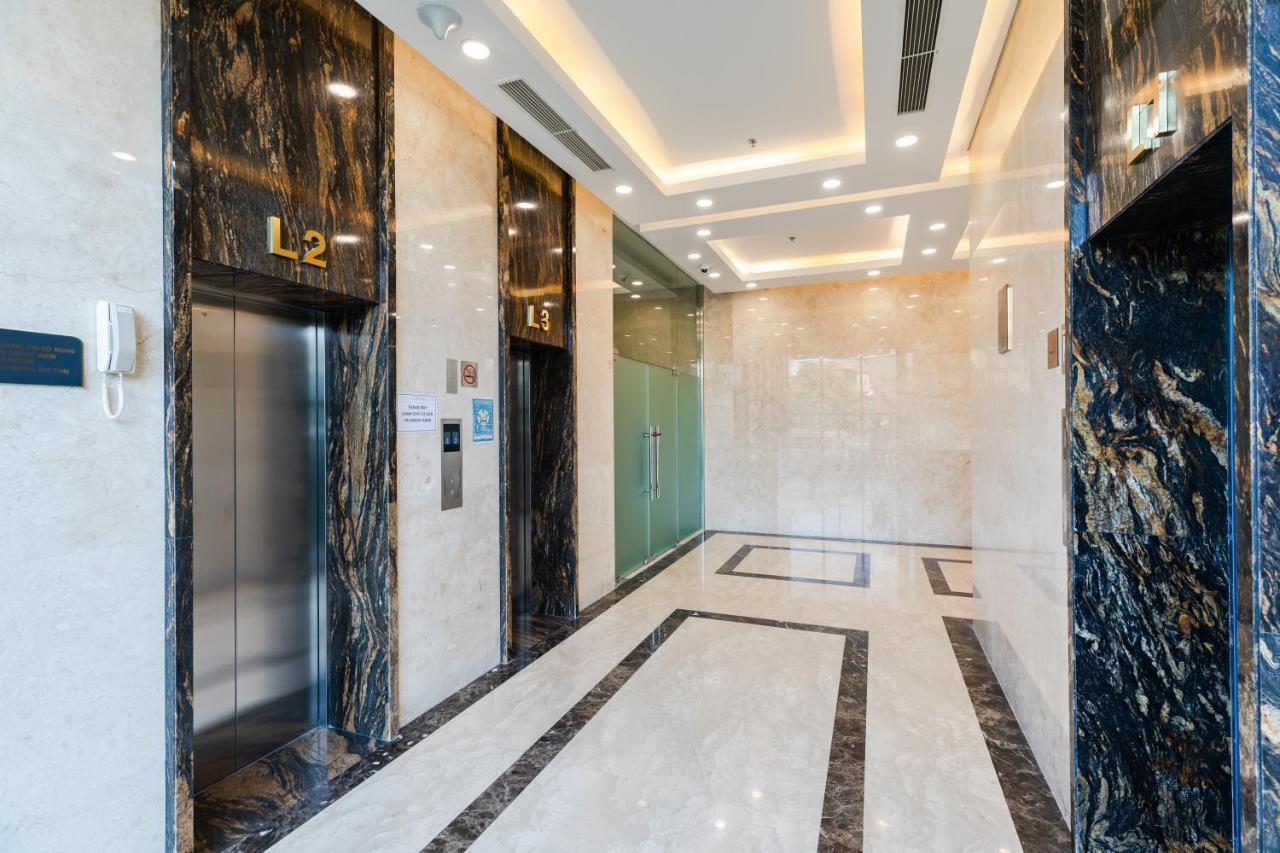 Five Star Westlake 1St-4Th Floors Hotel & Serviced Apartment Hanoi Kültér fotó Elevators