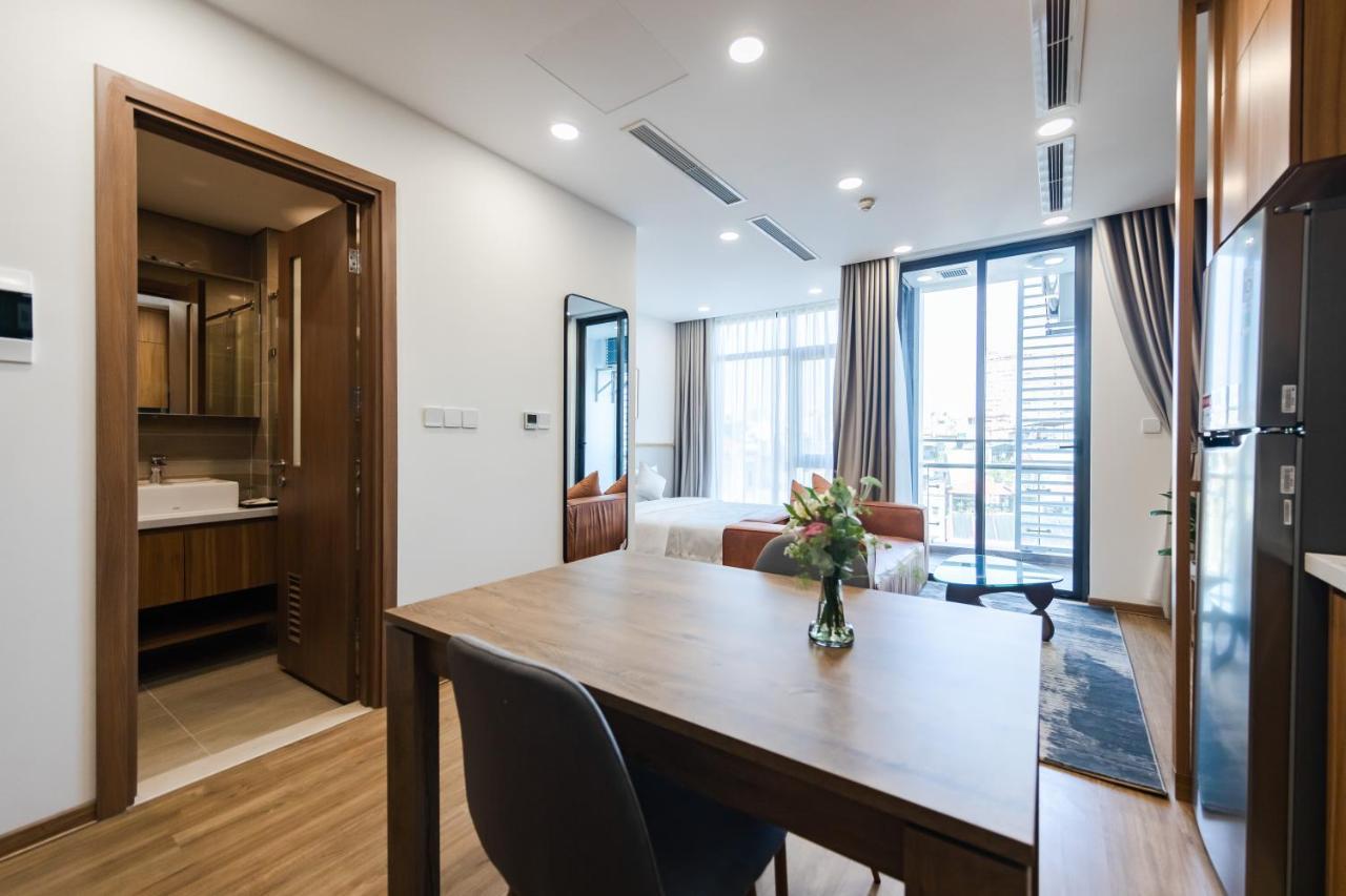 Five Star Westlake 1St-4Th Floors Hotel & Serviced Apartment Hanoi Kültér fotó A typical apartment in Vinhomes Grand Park