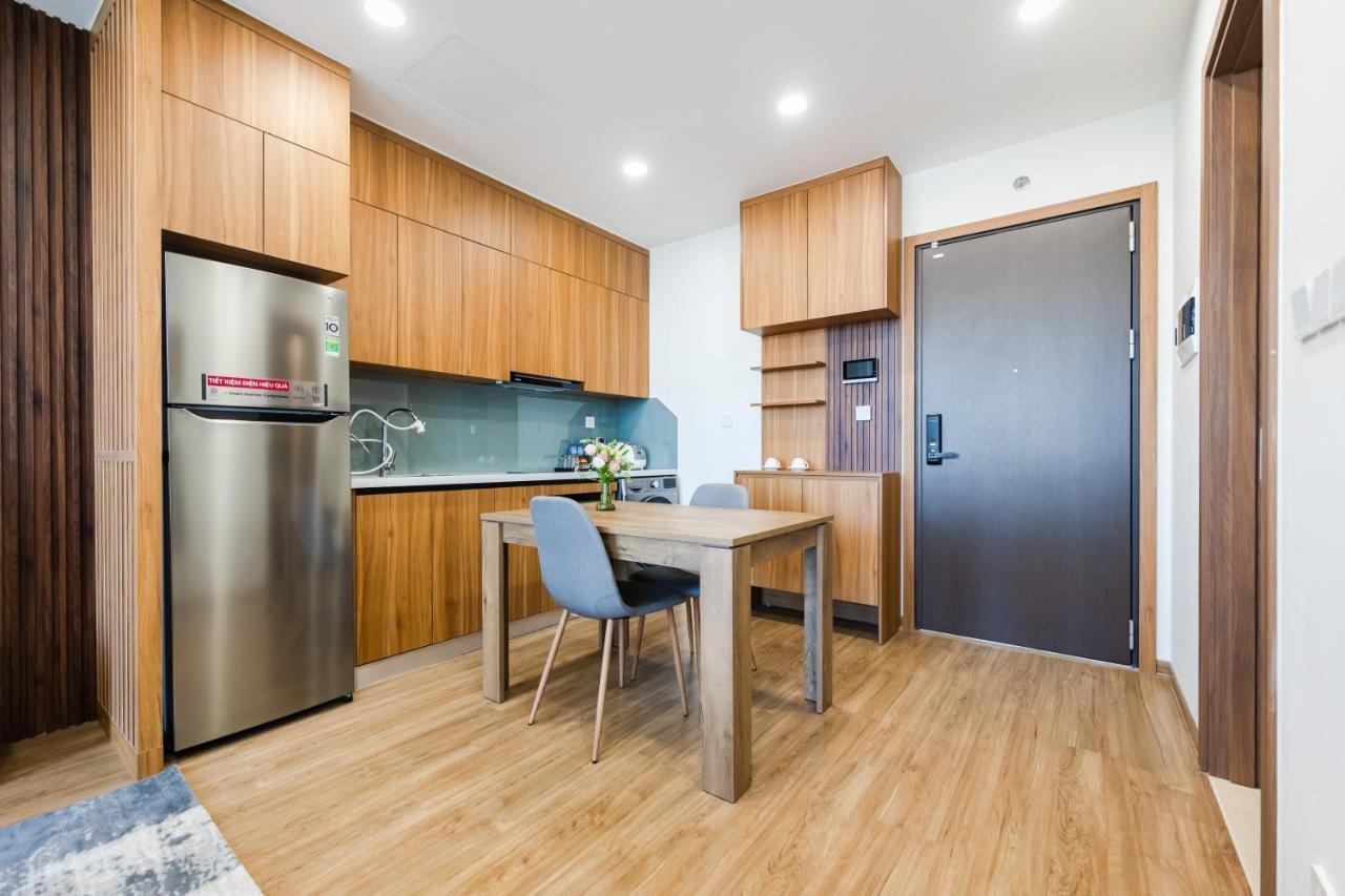 Five Star Westlake 1St-4Th Floors Hotel & Serviced Apartment Hanoi Kültér fotó A typical kitchen in a residential apartment