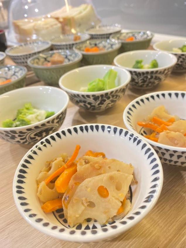 Five Star Westlake 1St-4Th Floors Hotel & Serviced Apartment Hanoi Kültér fotó A bowl of yuba